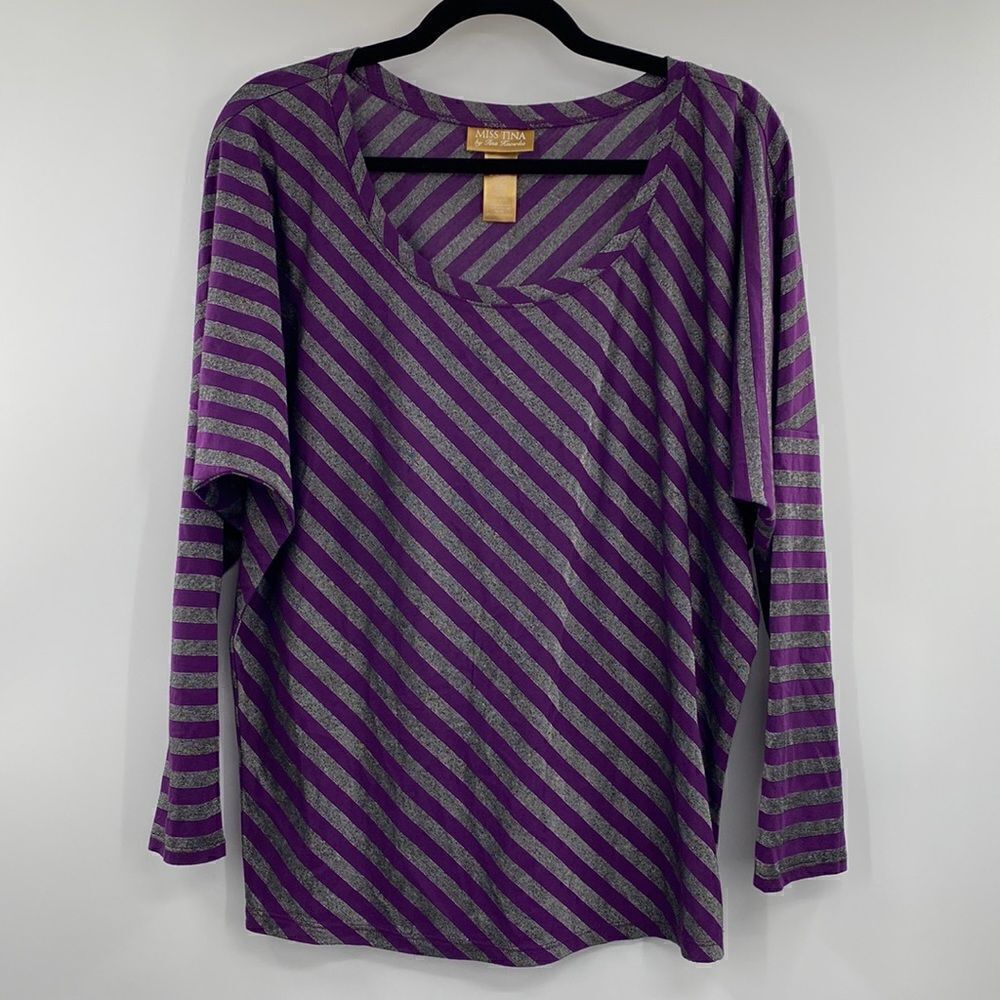 3For$20 Miss Tina by Tina Knowles Purple Silver shimmer Top size Medium